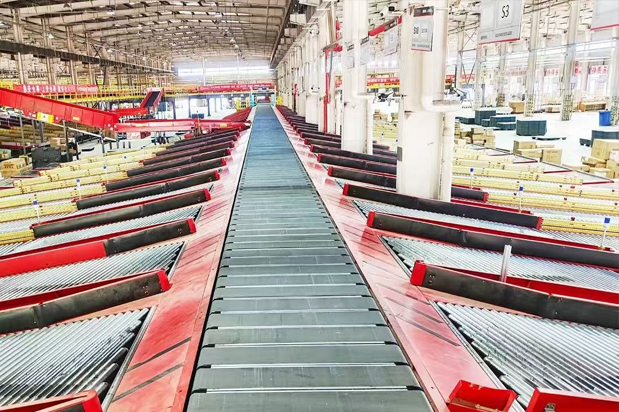 鋒馥為快遞行業(yè)打造的大包裹分揀解決方案